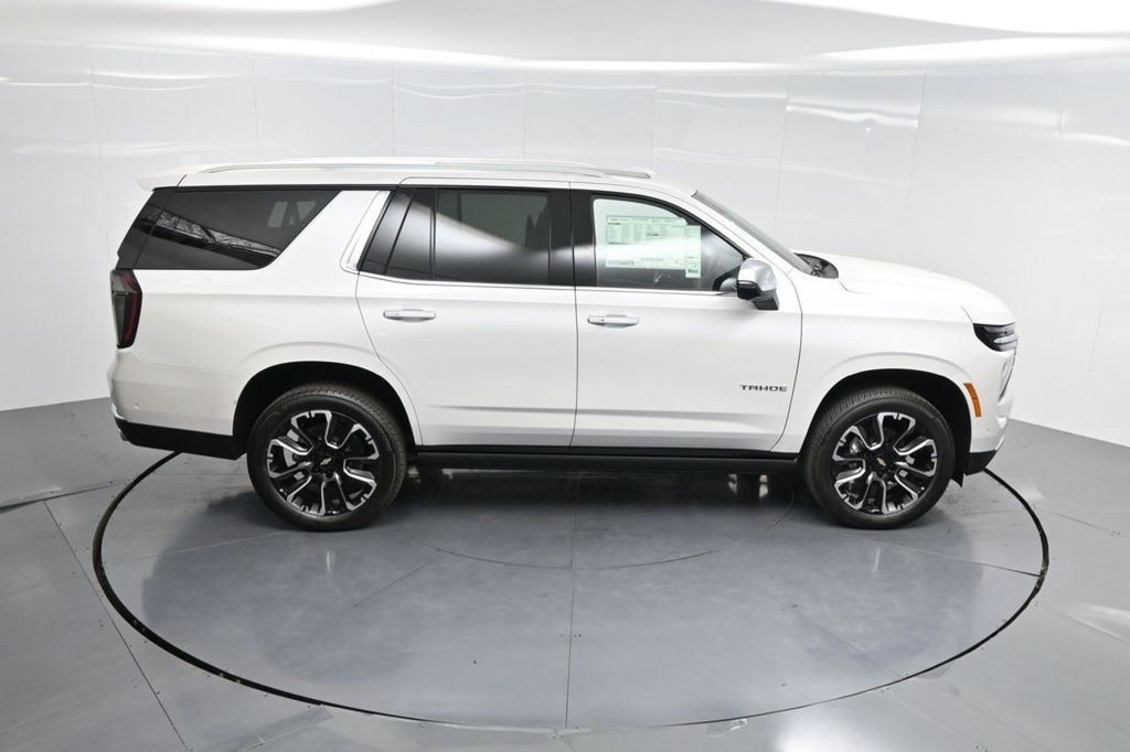 2025 Chevrolet Tahoe Premier - Photo 16