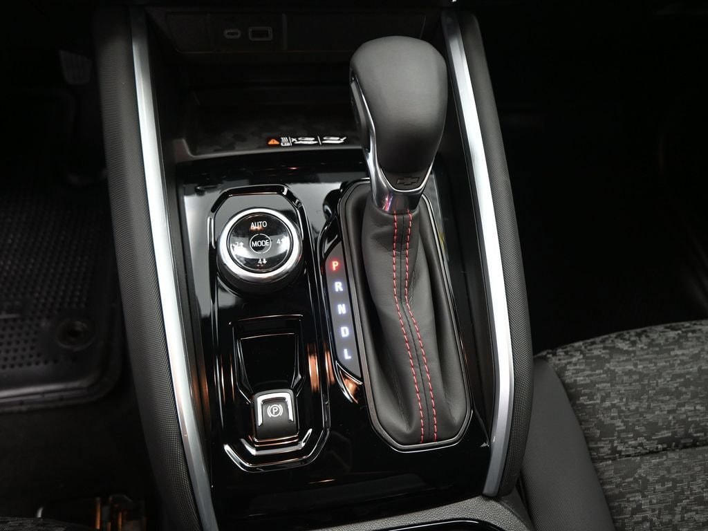 2025 Chevrolet Colorado Z71 - Photo 11