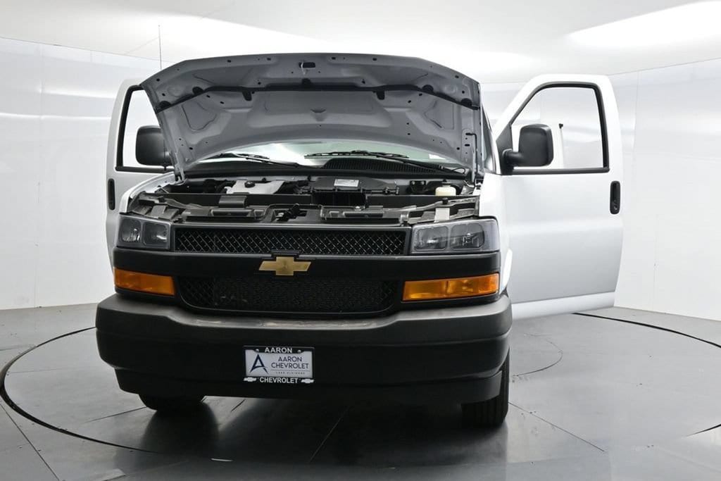 2026 Chevrolet Express Cargo Work Van - Photo 49