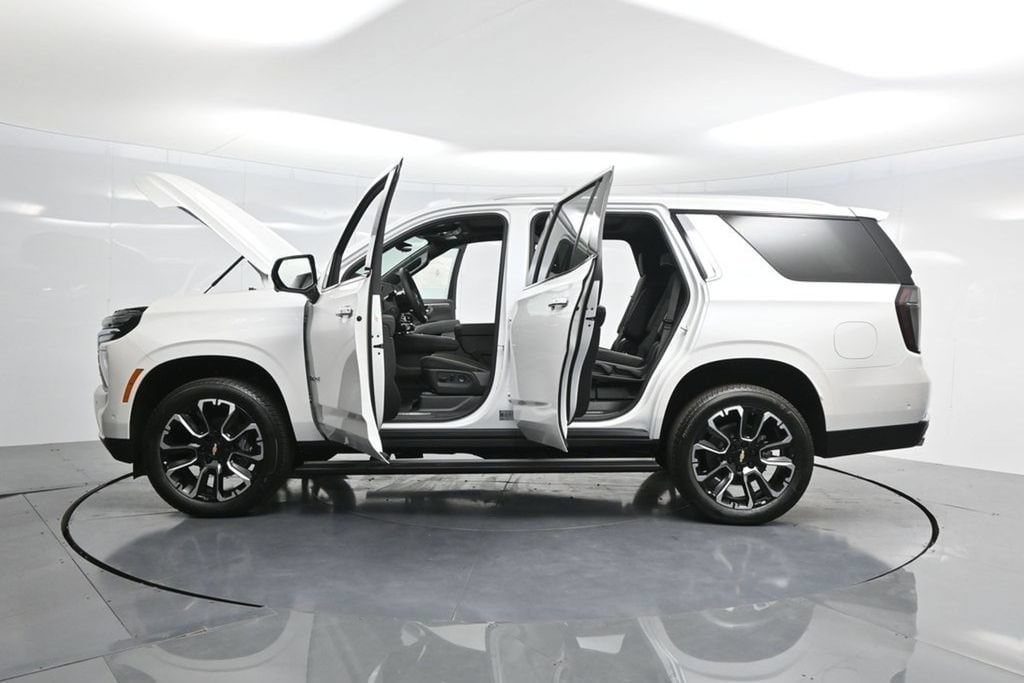 2025 Chevrolet Tahoe Premier - Photo 40