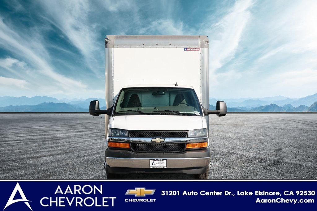 2024 Chevrolet Express Cutaway Work Van photo 4