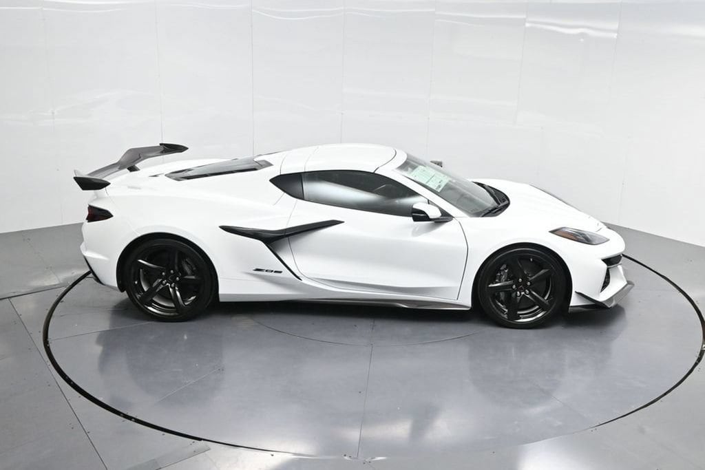 2025 Chevrolet Corvette 3LZ - Photo 56