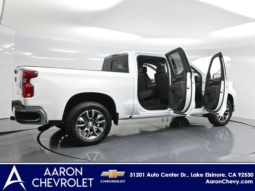 2025 Chevrolet Silverado 1500 photo 4