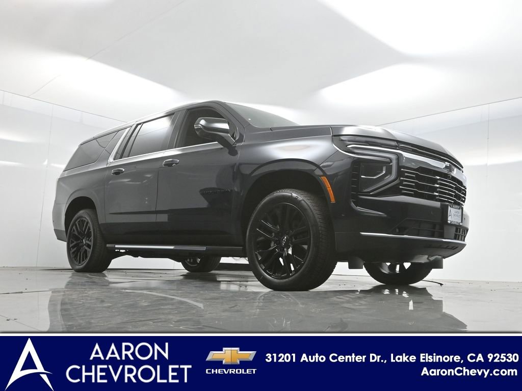 2025 Chevrolet Suburban Premier photo 2