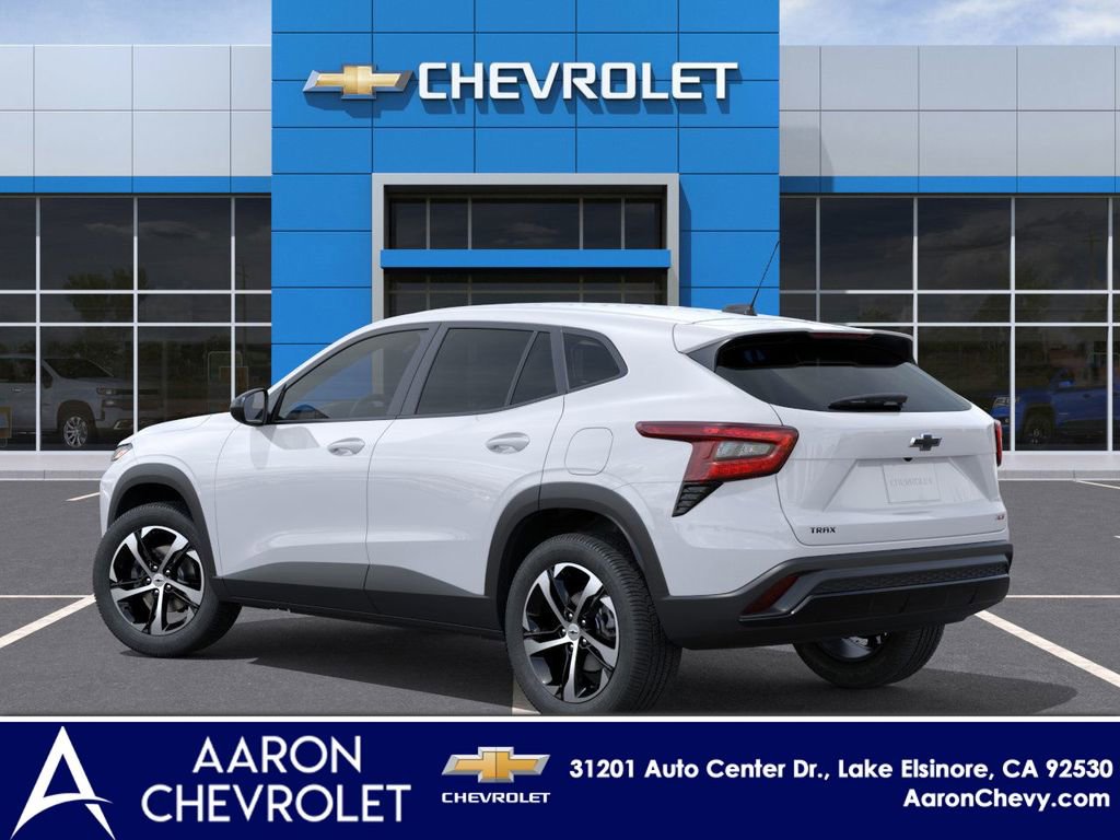 2026 Chevrolet Trax photo 2