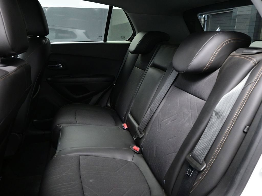 2022 Chevrolet Trax LT photo 3