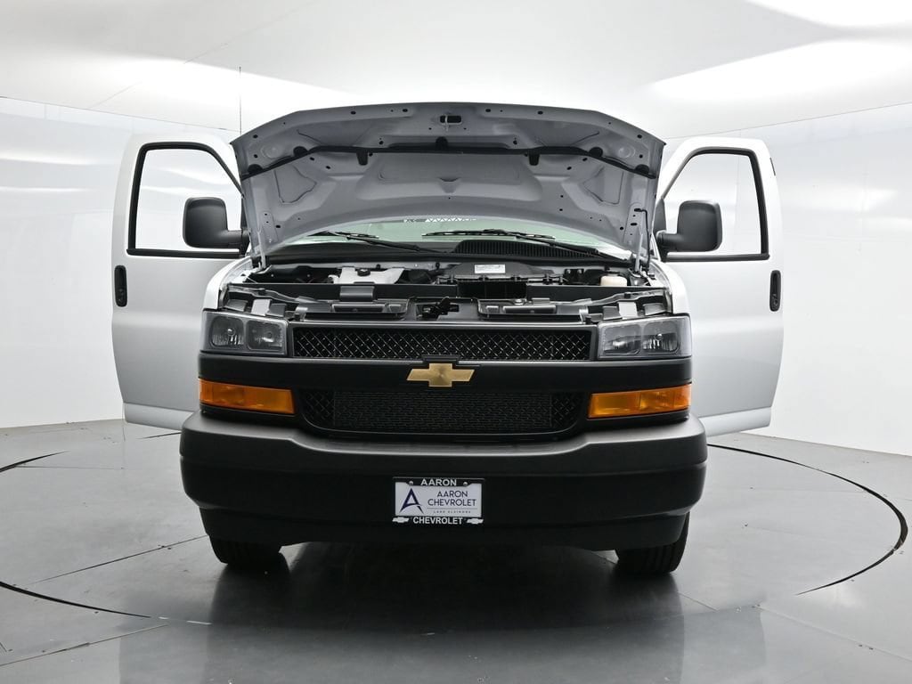 2026 Chevrolet Express Cargo Work Van - Photo 47