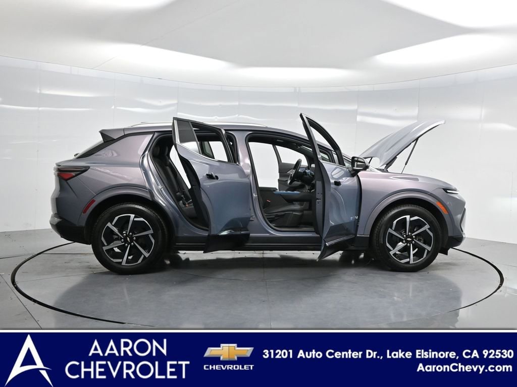 Used 2025 Chevrolet Equinox EV LT SUV