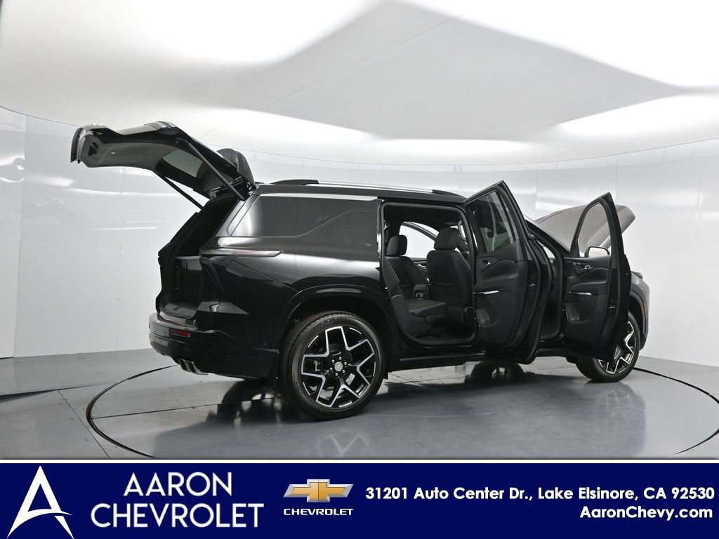 2026 Chevrolet Traverse High Country photo 4