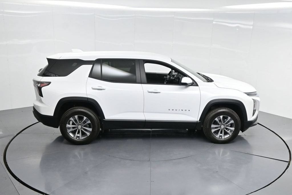 2026 Chevrolet Equinox LT - Photo 58