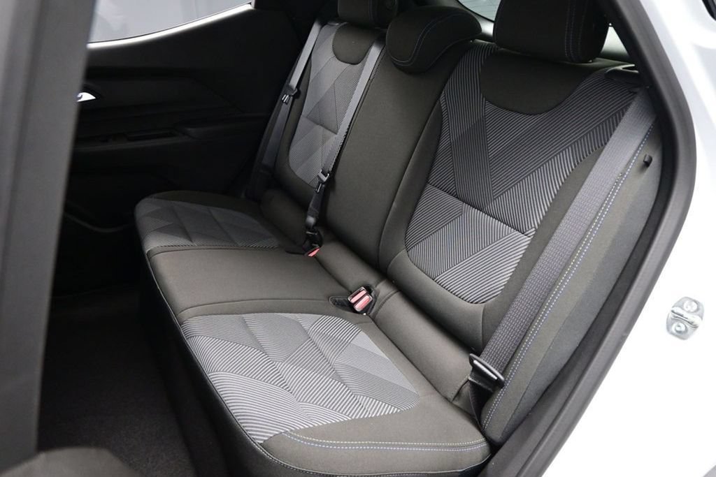 2027 Chevrolet Bolt LT - Photo 17