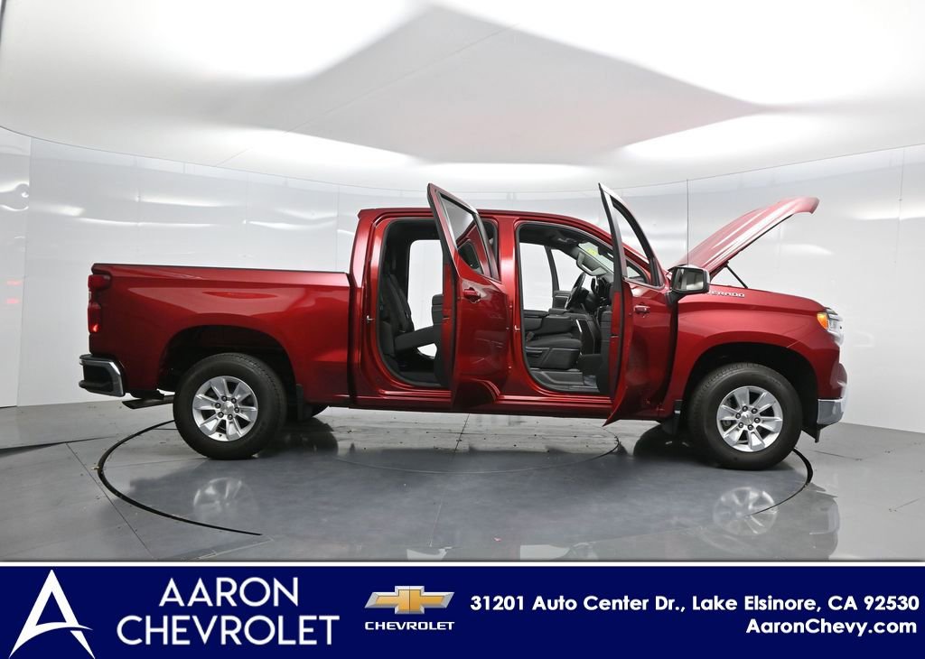 2024 Chevrolet Silverado 1500 LT w/1LT photo 2