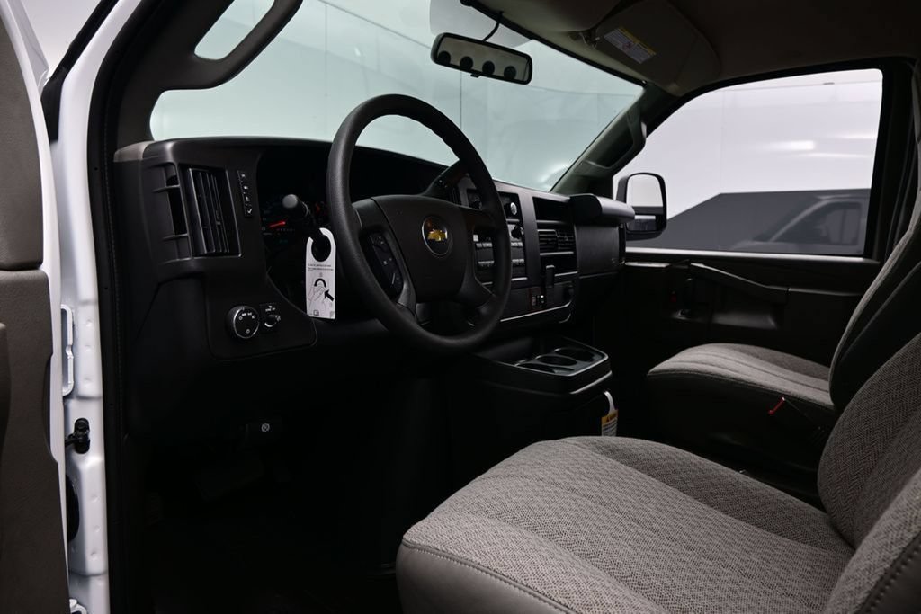 2026 Chevrolet Express Cargo Work Van - Photo 8