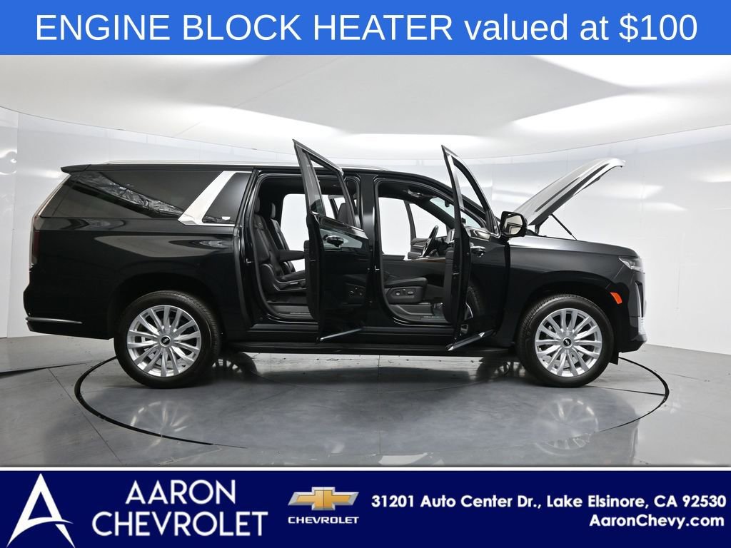 2023 CADILLAC Escalade ESV Luxury photo 2