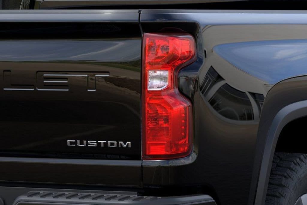 2026 Chevrolet Silverado 2500 HD Custom - Photo 13