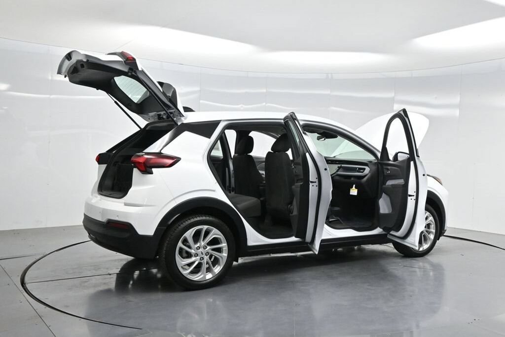 New 2027 Chevrolet Bolt LT SUV