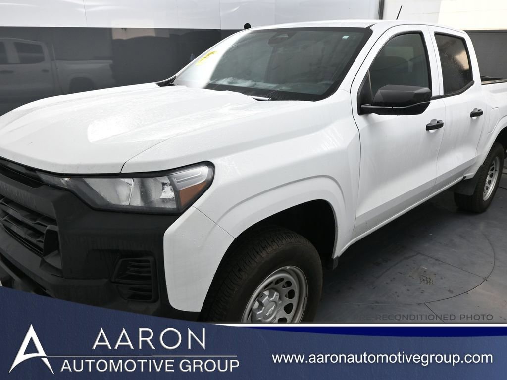 2024 Chevrolet Colorado Work Truck's photo