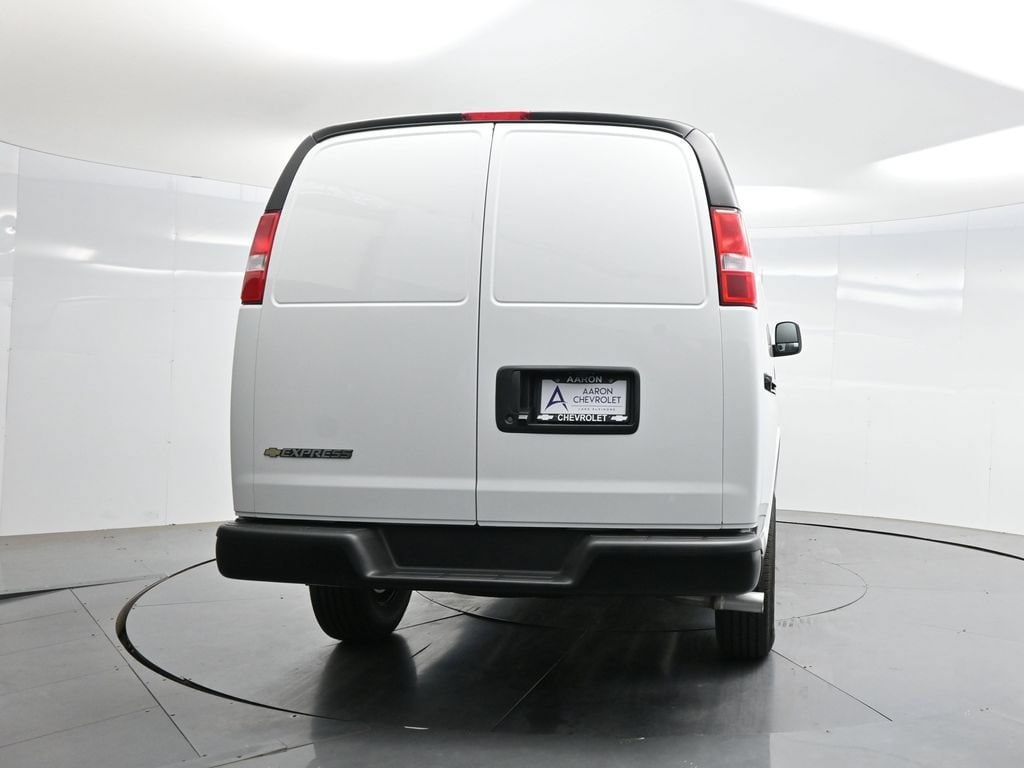 2026 Chevrolet Express Cargo Work Van - Photo 44