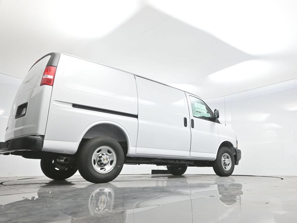 2026 Chevrolet Express Cargo Work Van - Photo 64