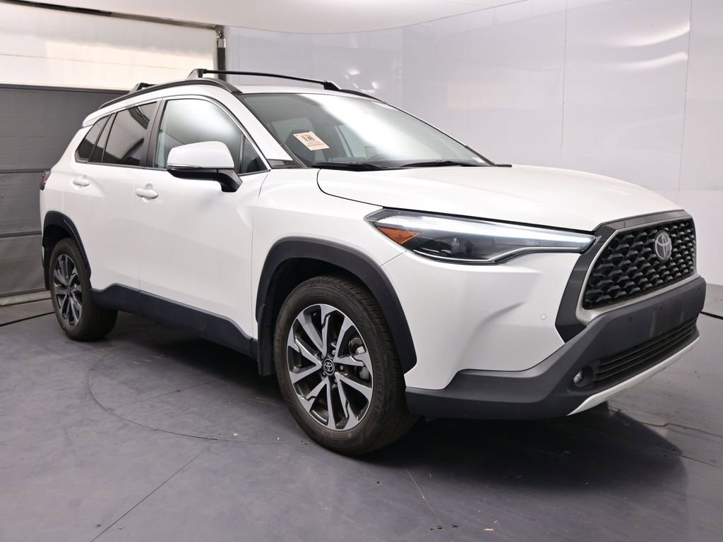 Used 2023 Toyota Corolla Cross XLE SUV
