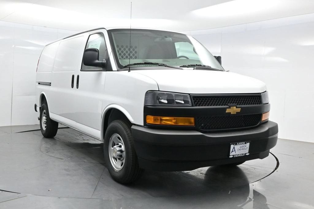 2026 Chevrolet Express Cargo Work Van - Photo 39