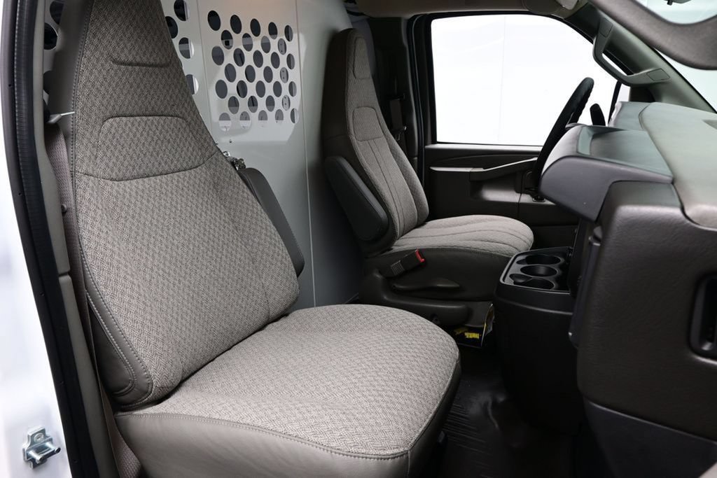 2026 Chevrolet Express Cargo Work Van - Photo 11