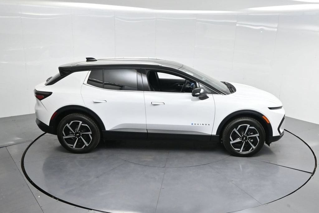 2026 Chevrolet Equinox EV 2LT - Photo 49