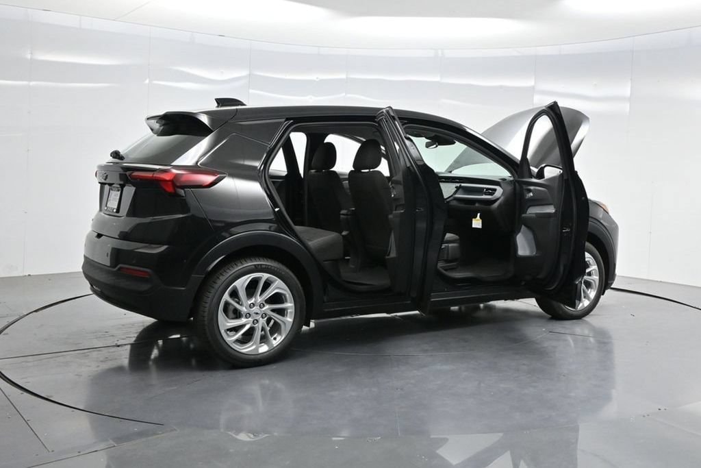 New 2027 Chevrolet Bolt LT SUV