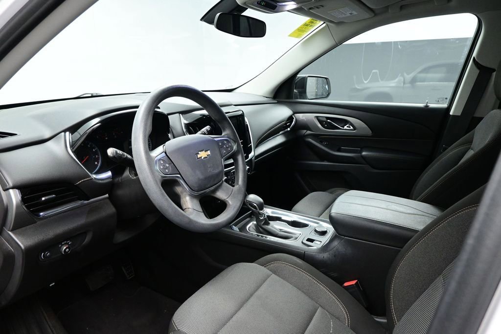 2021 Chevrolet Traverse LS w/1LS photo 5