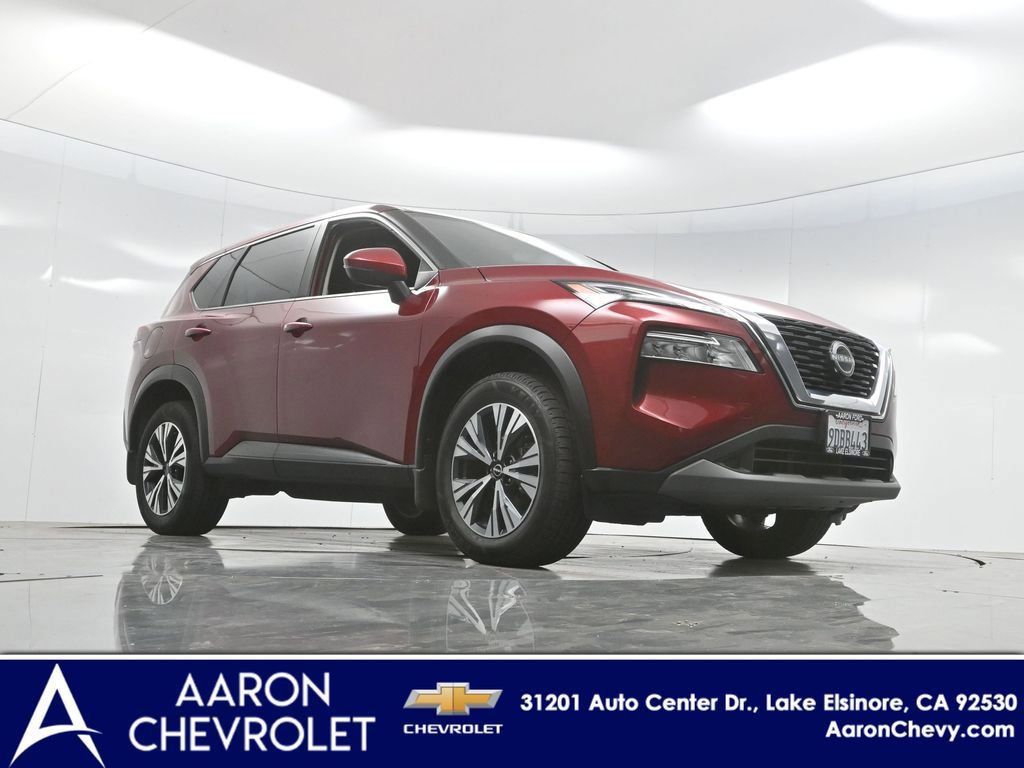 2022 Nissan Rogue SV photo 2