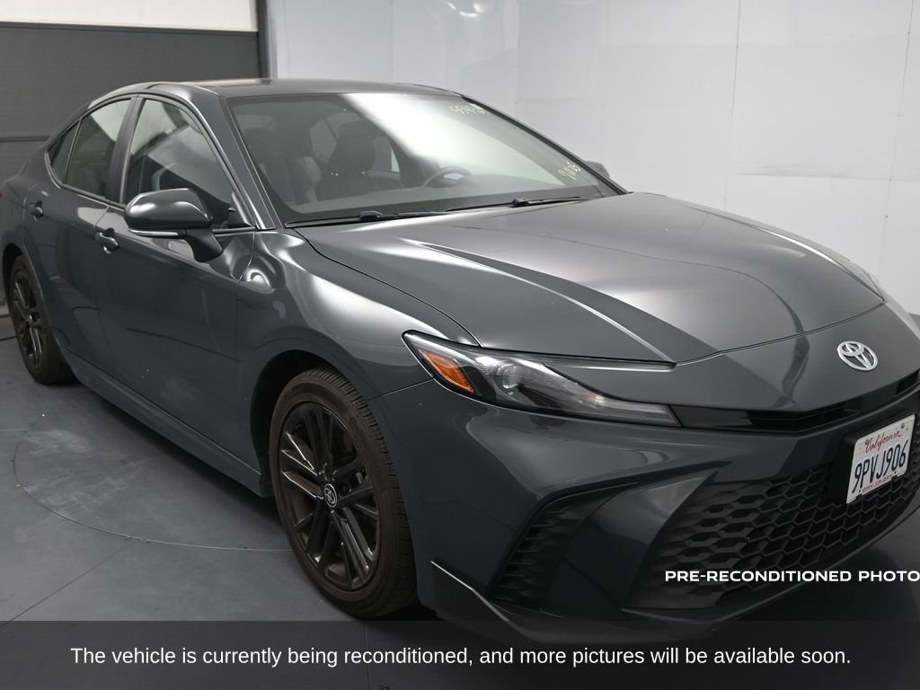 2025 Toyota Camry LE photo 3