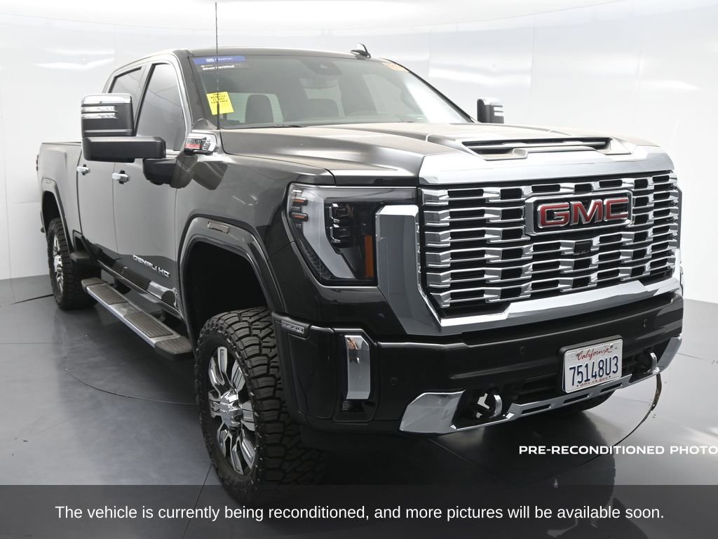 2024 Gmc Sierra 2500 HD Denali photo 3