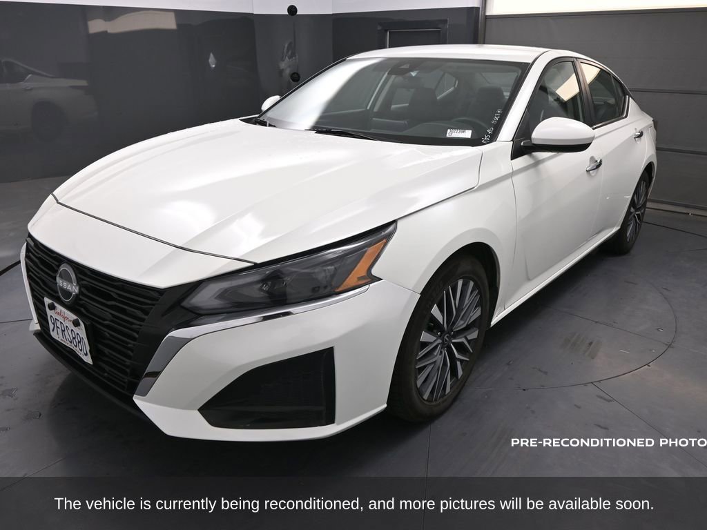 2023 Nissan Altima 2.5 SV photo 4