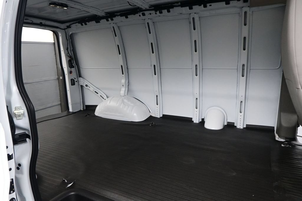 2026 Chevrolet Express Cargo Work Van - Photo 28