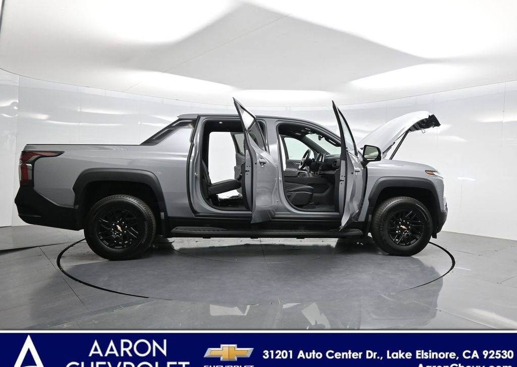 2026 Chevrolet Silverado EV LT w/2LT photo 2