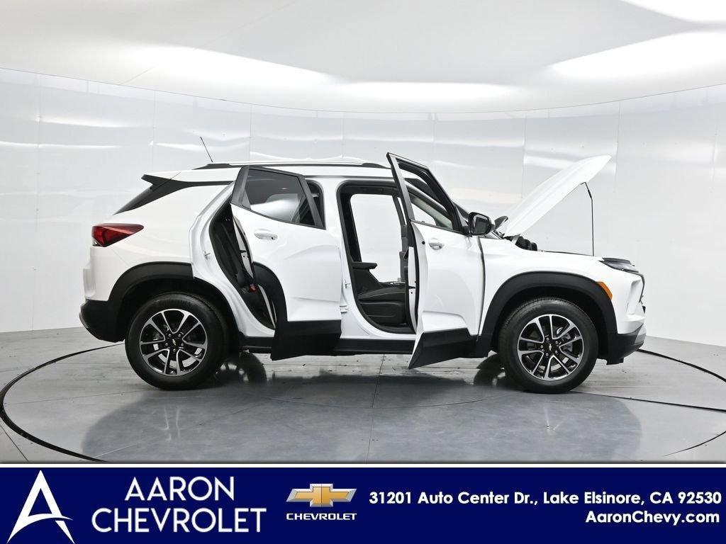 New 2025 Chevrolet Trailblazer LT SUV