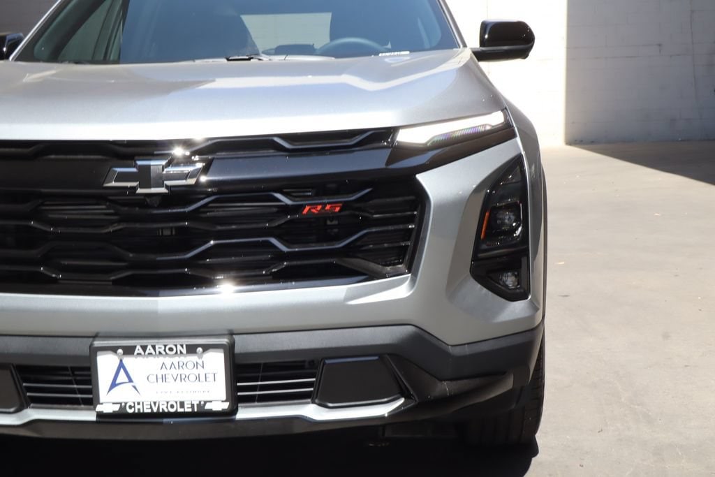 2027 Chevrolet Equinox RS - Photo 8