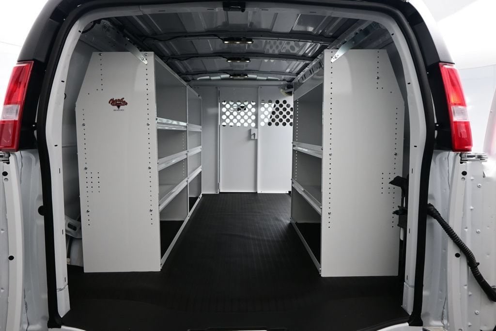2026 Chevrolet Express Cargo Work Van - Photo 30