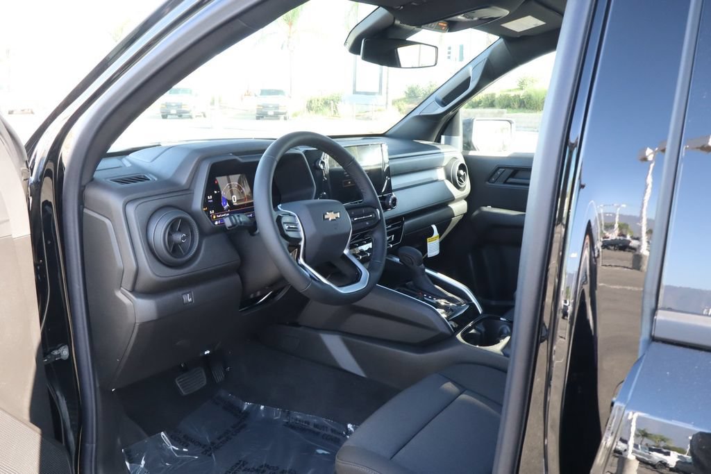 2026 Chevrolet Colorado Work Truck - Photo 18