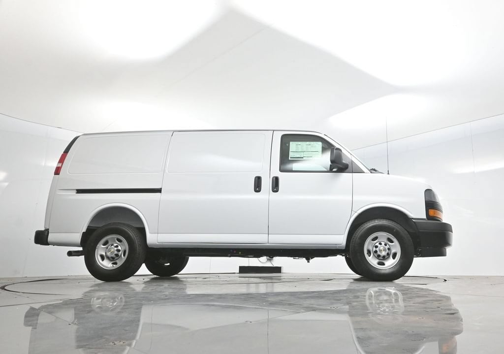 2026 Chevrolet Express Cargo Work Van - Photo 63