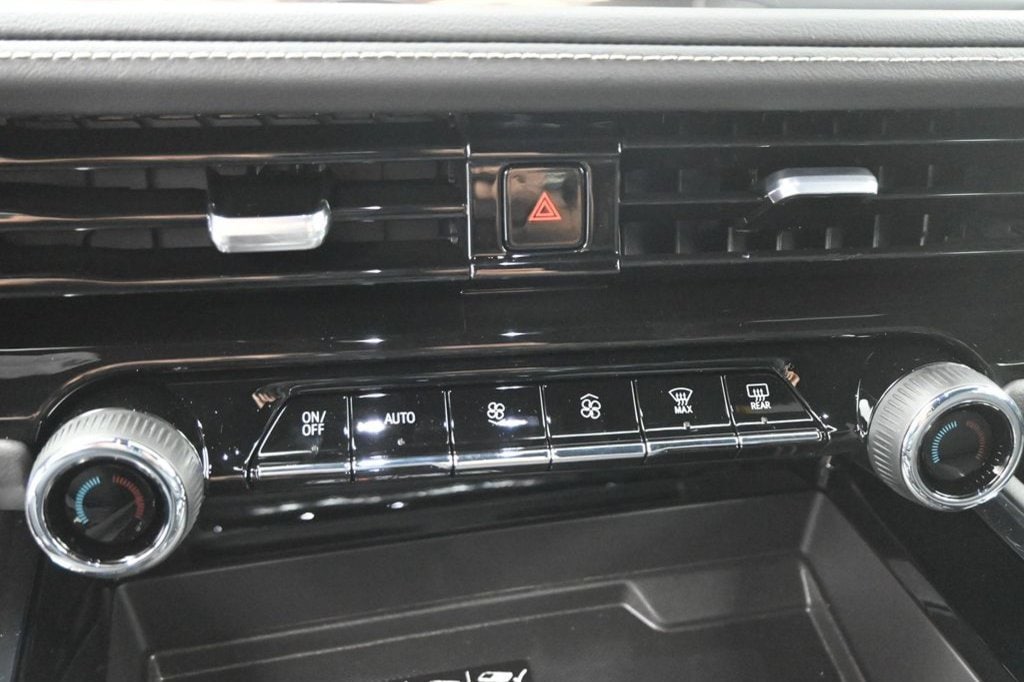 2025 Chevrolet Tahoe Premier - Photo 25