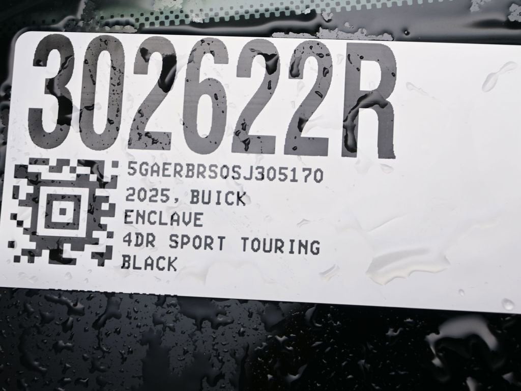 2025 Buick Enclave Sport Touring photo 3