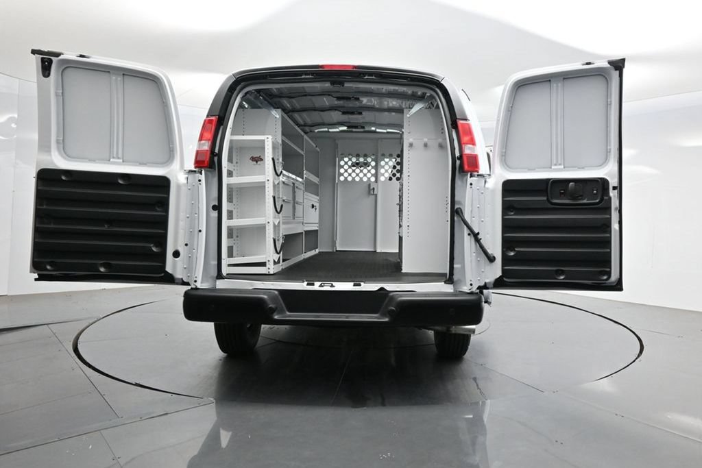 2026 Chevrolet Express Cargo Work Van - Photo 45