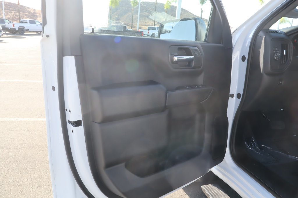 2026 Chevrolet Silverado 1500 Custom - Photo 10