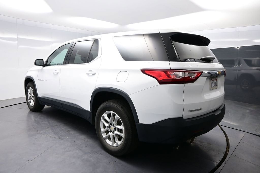 2021 Chevrolet Traverse LS w/1LS photo 4