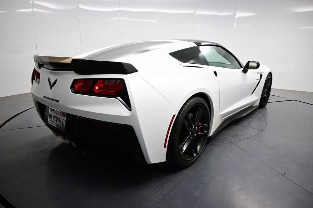 2016 Chevrolet Corvette Stingray Z51 photo 3