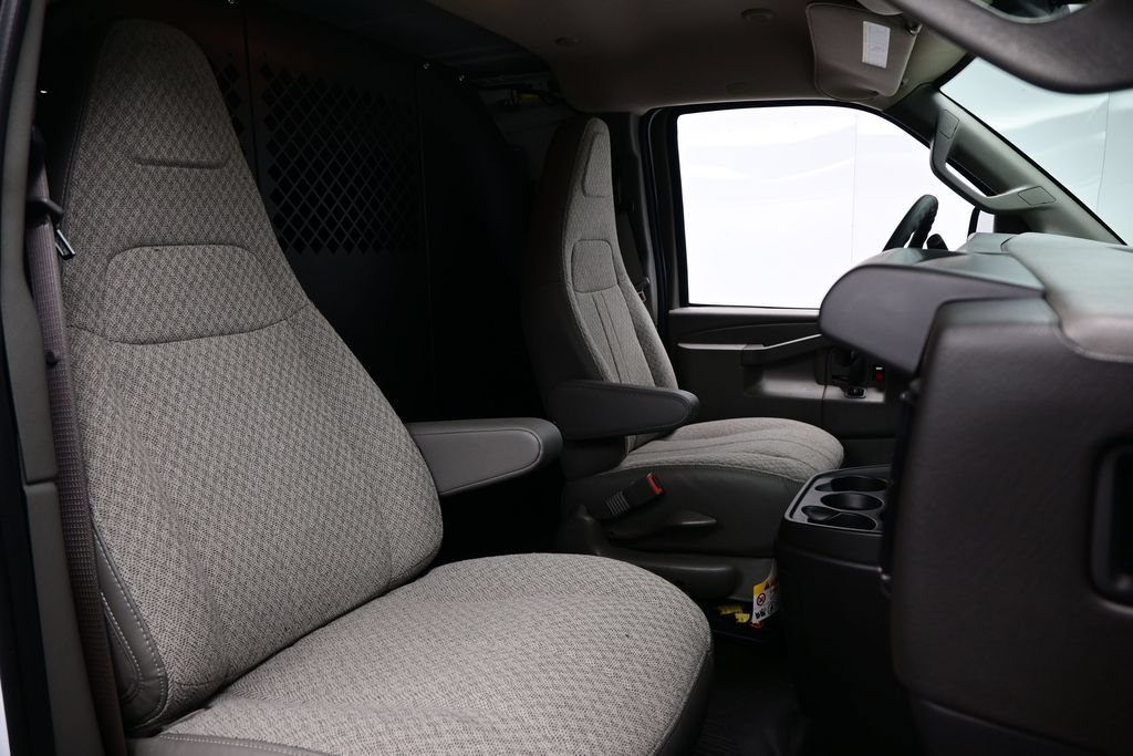 2026 Chevrolet Express Cargo Work Van - Photo 11