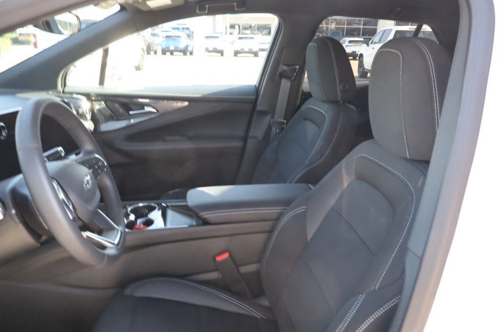 2026 Chevrolet Blazer EV LT - Photo 18