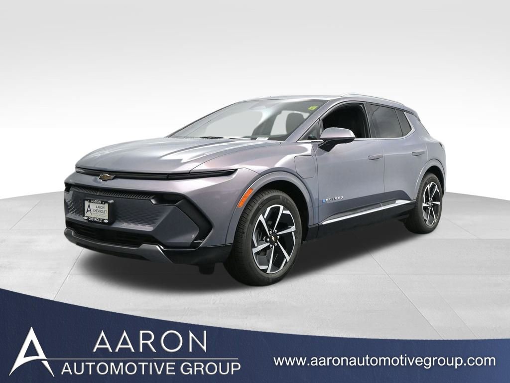 2025 Chevrolet Equinox EV LT's photo