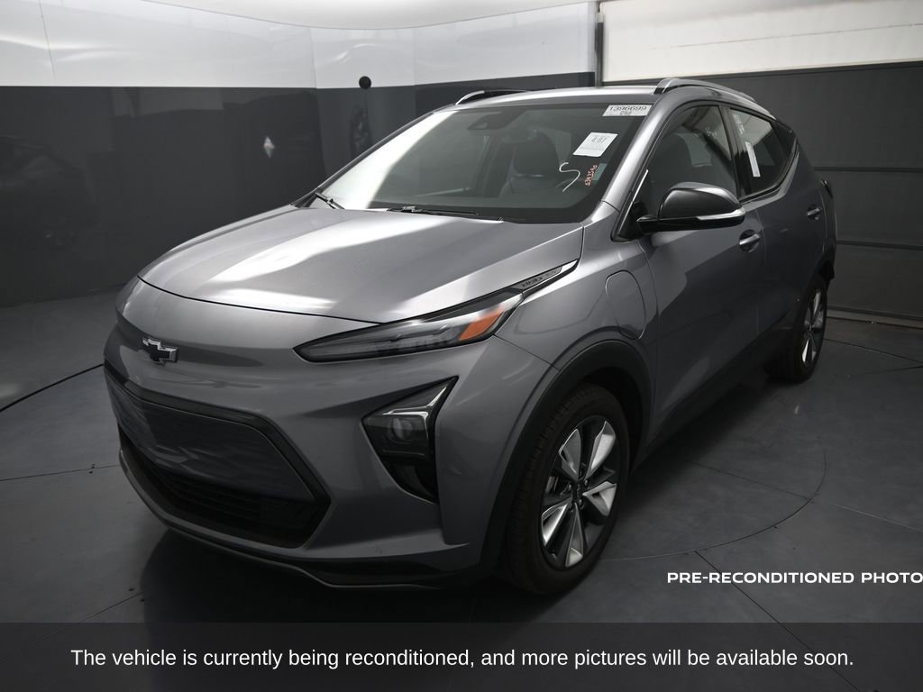 2023 Chevrolet Bolt EUV photo 3